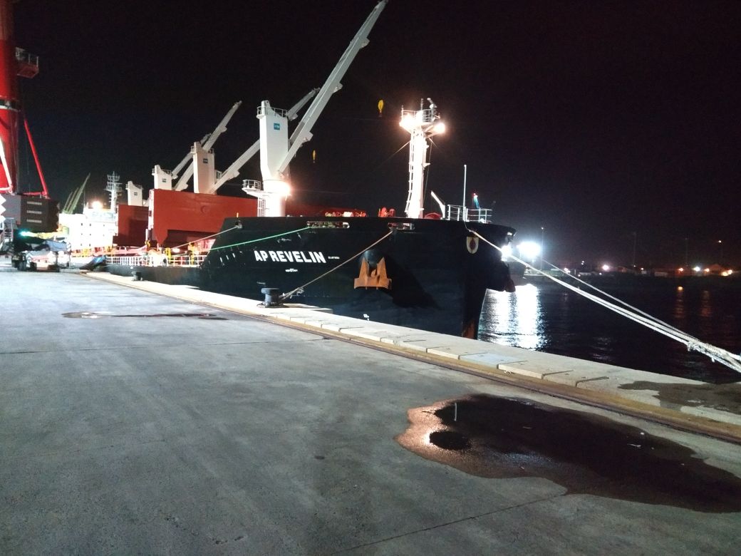 operacoes de transporte de carga afretamento de navios